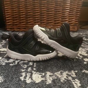 Jordan Retro 11 Little Flex